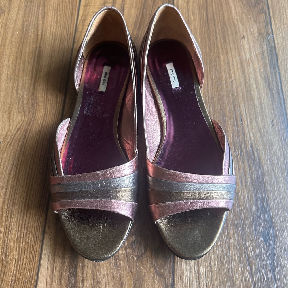 Miu Miu Open Toe Flats Sz 38 1/2 Multi Color Bronze Leather, Made in Italy